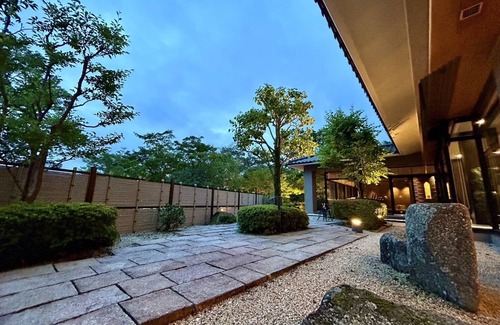 Gora House | Sushi Auberge Gorasaryo