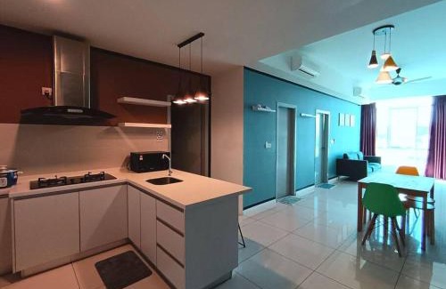 Kampung Sembulan Baru Apartment | Sutera Avenue Kota Kinabalu City Center 7 pax