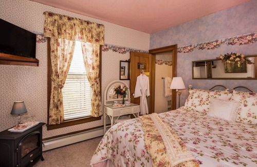 Canandaigua Bed & Breakfast | Sutherland House Victorian Bed & Breakfast