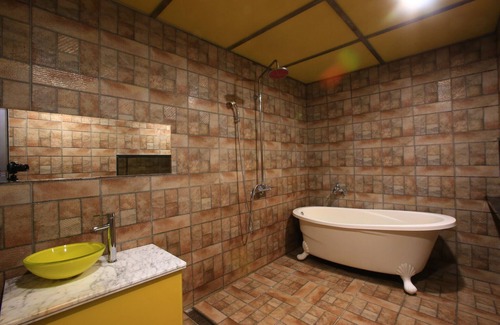 Beon 1-dong Hotel | Suyu Solid Hotel