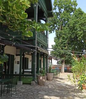 Sostogyogyfurdo Bed & Breakfast | Svájci Lak Panzió