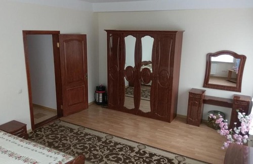 Svyatoshyns'kyi District Apartment | Sviatoshyn aparthotel