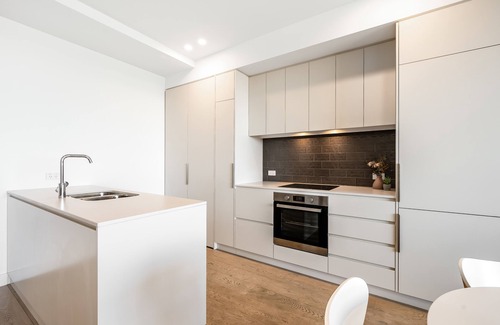 Adelaide Central Business District Apartment | Swainson at Bohem - 705