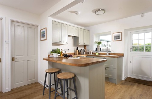Penzance House | Swallow - charming barn conversion near Sennen & Gwenver beaches, dog friendly