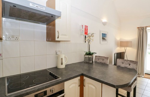 Sedgehill Cottage | SWALLOW COTTAGE, pet friendly, character holiday cottage in Semley