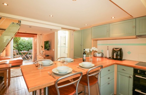 Burgh Island Cottage | SWALLOWS LOFT, country holiday cottage, with open fire in Bigbury