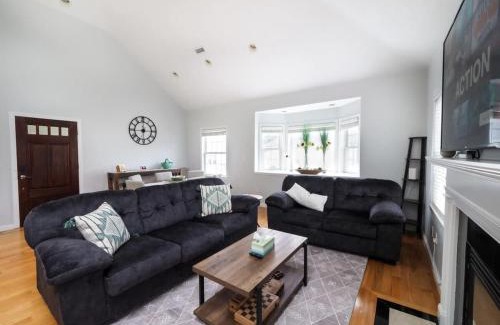 Swampscott Apartment | Swampscott Retreat Four Bedrooms Come Unwind