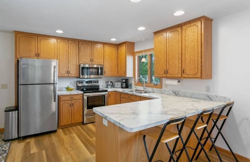 Dassel Cabin | Swan Lake Shores! Relax & Enjoy the View!