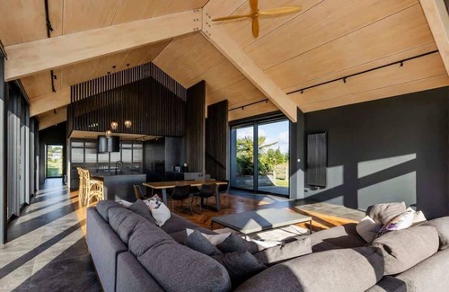 Rewa House | Swan Lake Summary: St