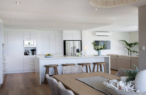 Killcare Heights House | Sweeping ocean views from Killcare to Palm Beach