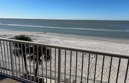 St. Petersburg - Clearwater Condo | Sweeping views from this 3 bed/2bath condo