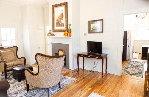 Natchez House | Sweet Auntie