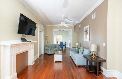 Historic Seaport House | Sweet Caroline