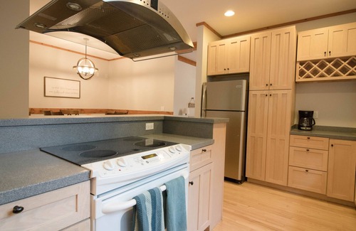 The Galena Territory House | Sweet Escape- Hot Tub, Pool Table & Fire Pit Table in the Galena Territory