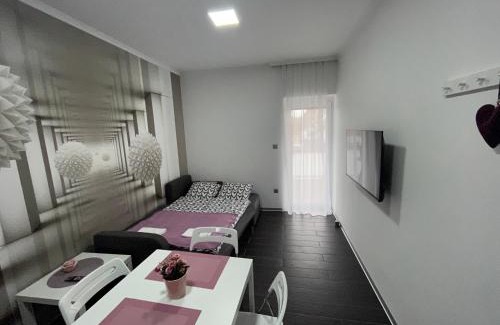 Balatonszarszo Apartment | Sweet Home Apartman