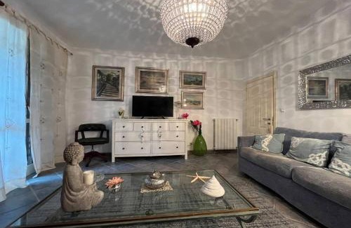 Cinquale Apartment | Sweet Home Suite by Mmega