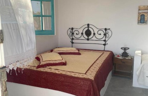 Panteli House | Sweet home with two beds -one single room- with beautiful view!