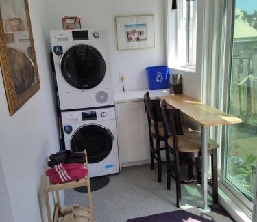 Saanich Bed & Breakfast | Sweet House B&B