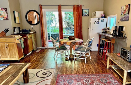 Honaunau-Napoopoo Apartment | Sweet Mermaid Studio at Manini Beach, Kealakekua Bay