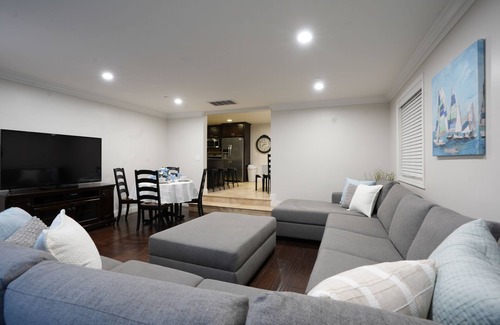 Hermosa Village House | Sweet Pool/Jac Home; 3 Ensuites,1/2 Mi Walk2Disney