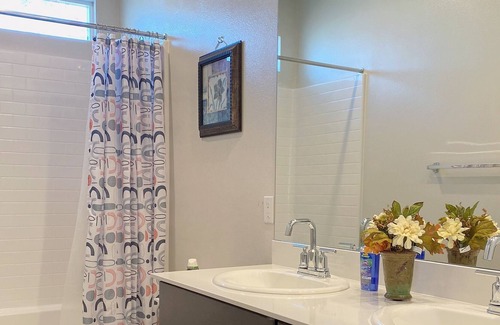 Riverside House | Sweet Room #202 in Riverside