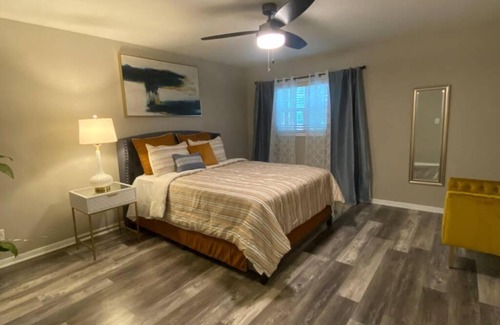 Loring Heights Apartment | Sweet Space Dipped in Honey ~ Atlantic Station!