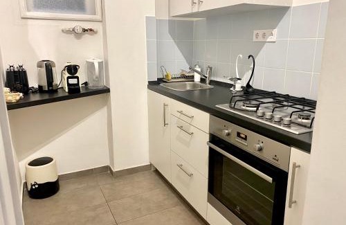 Erzsebetvaros Apartment | Sweet Spot-AC, Near Metro, Free WiFi, City centre
