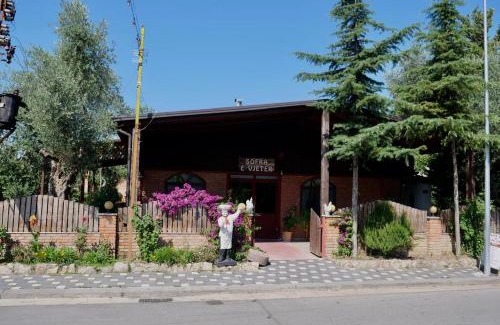 Kamez Bed & Breakfast | Sweet Spot for Couples