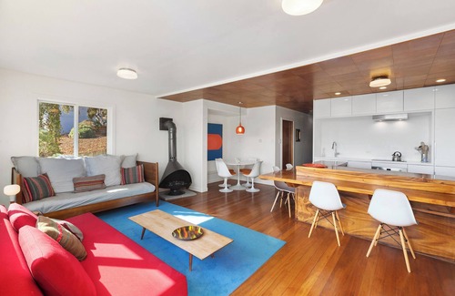 Stinson Beach Apartment | Sweet Stinson getaway 5 min walk to beach & dining