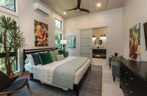Estate Hammer Farm Villa | Sweet Water