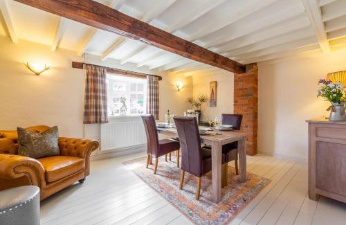Dersingham House | Swift Cottage