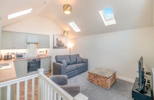 Muston House | Swift - Uk48160