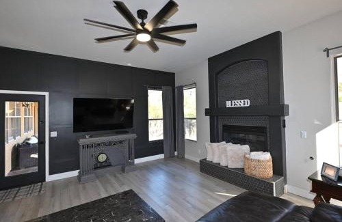 Adobe Highlands House | Swim up bar, outdoor living, heated pool available