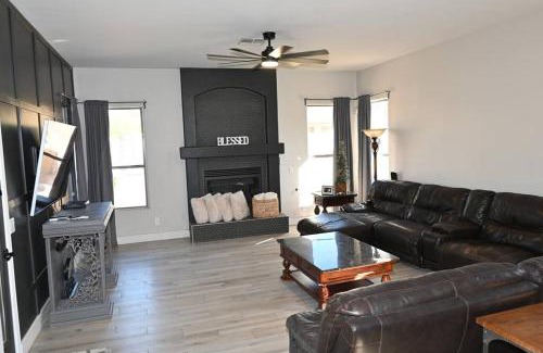 Adobe Highlands House | Swim up bar, outdoor living, heated pool available