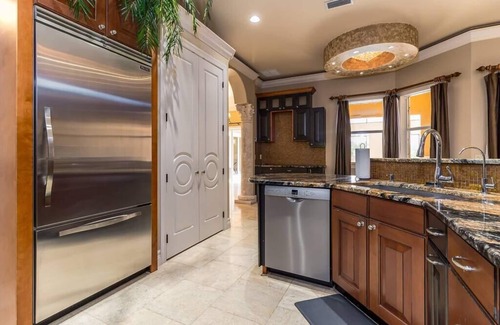South Gulf Cove House | Swimming, Boating, Fishing in a Luxurious Setting