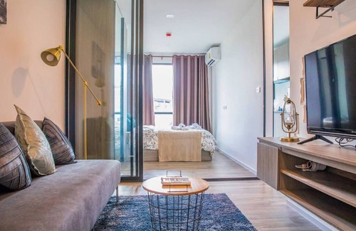 Mueang Samut Prakan District Apartment | Swimming pool and gym , near BTS PuChao/bkbloft9 - Tambon Thepharak