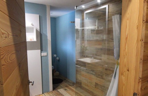 Amares Apartment | Swimming Pool | Wifi | Games Room | MyStay