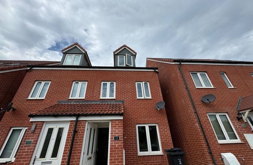 Swindon House | Swindon Contractor Retreat