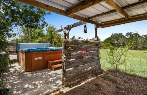 Dripping Springs House | Swing On Inn- Southern Comfort