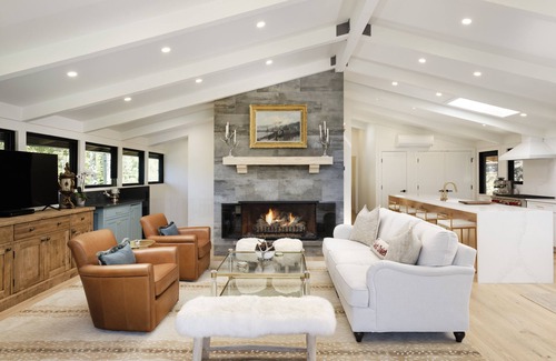 Red Mountain House | Swish Chalet off Willoughby Way, Lower Red Mountain