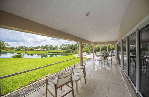 Groveland House | Swiss 67 - Lake Denise