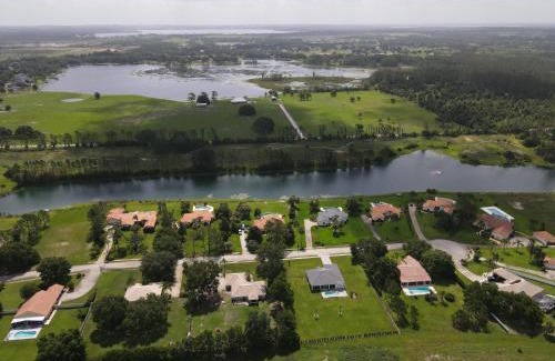 Groveland House | Swiss Bliss