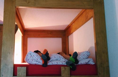 Blatten bei Naters Apartment | Swissalpschalet Chalet Timber Inn 4-5