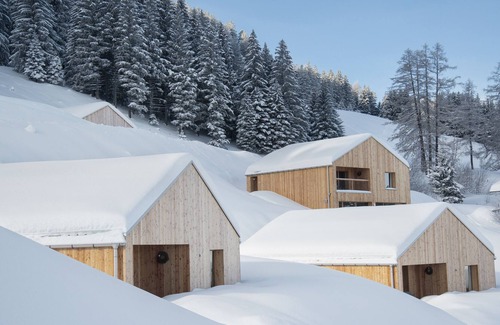 Monthey Hotel | Swisscabin