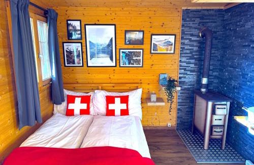 Sigriswil House | SwissHut Idyllic Farm Cabin - Chalet Grabenmuhle 2