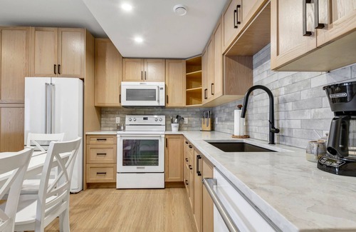Silver Star Mountain House | Switchback Chalet Suite