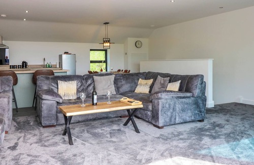 Frizington Cottage | SYCAMORE COTTAGE, pet friendly, with a garden in Frizington