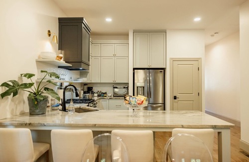 Downtown Columbus House | Sycamore I *3 Suites *GameRm *5 Queen *OSU 1/2mi