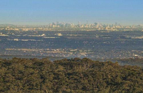 Woodford House | Sydney View – Stay 3, Pay 2