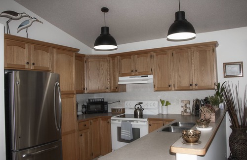 Sylvan Lake House | Sylvan Lake Cottage 1/2 block to beach